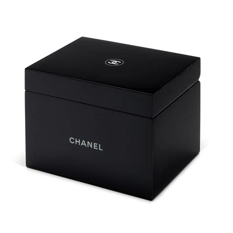 CHANEL Wood La Boite Laquee Beauty Box Black